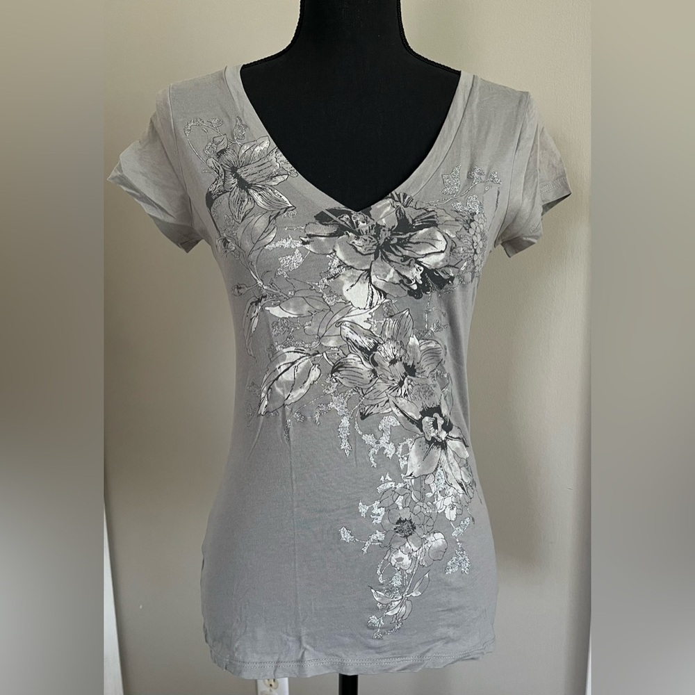 Express women’s t-shirt small
